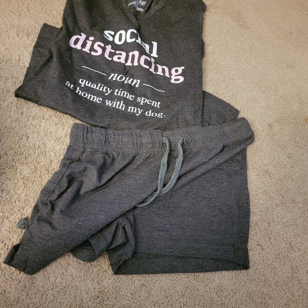 Social distancing outfit
